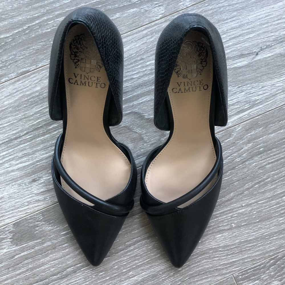 Vince Camuto Black Pumps